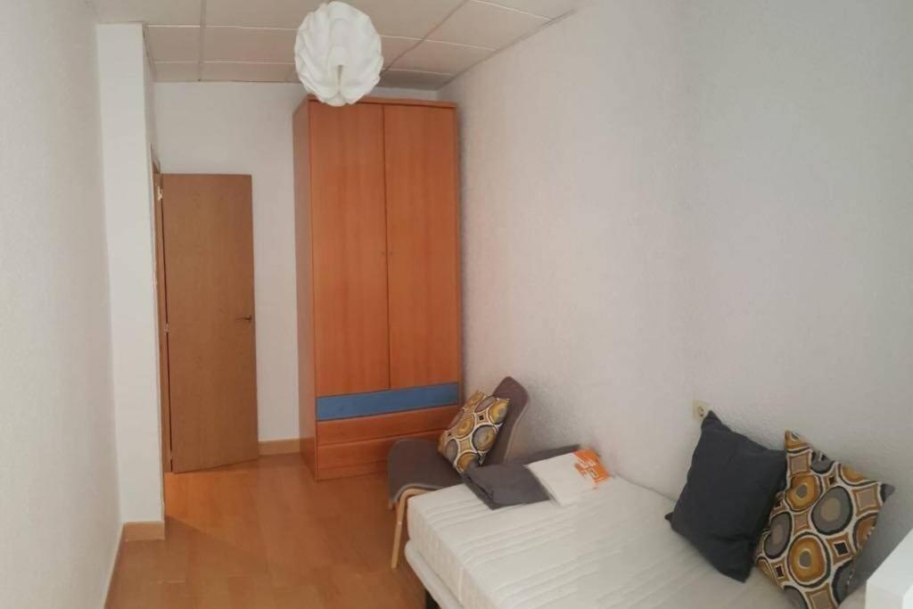 Cozy Apartment In The Heart Of Alicante! Екстер'єр фото
